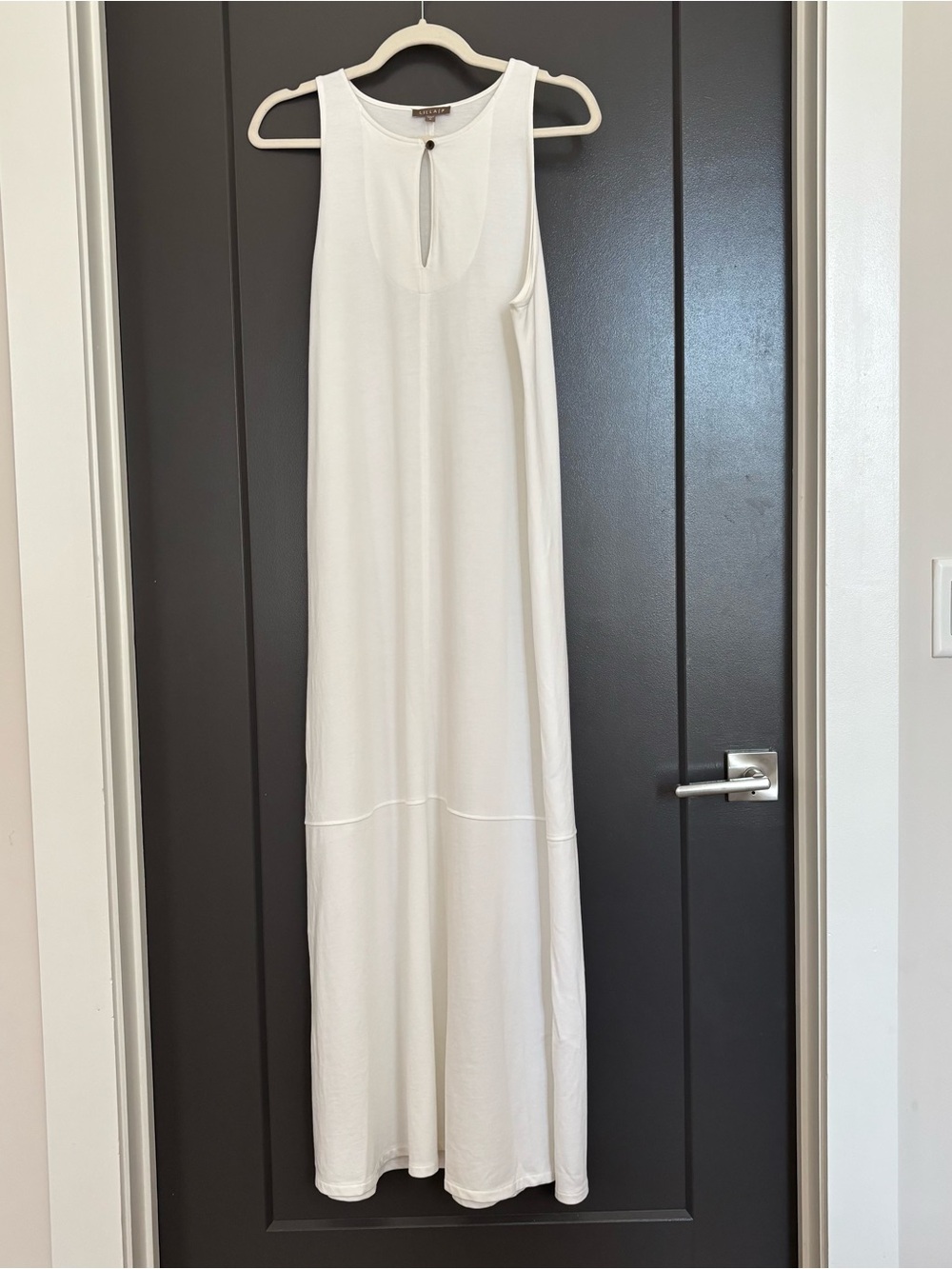Lilla P White Sleeveless Keyhole Maxi Dress M